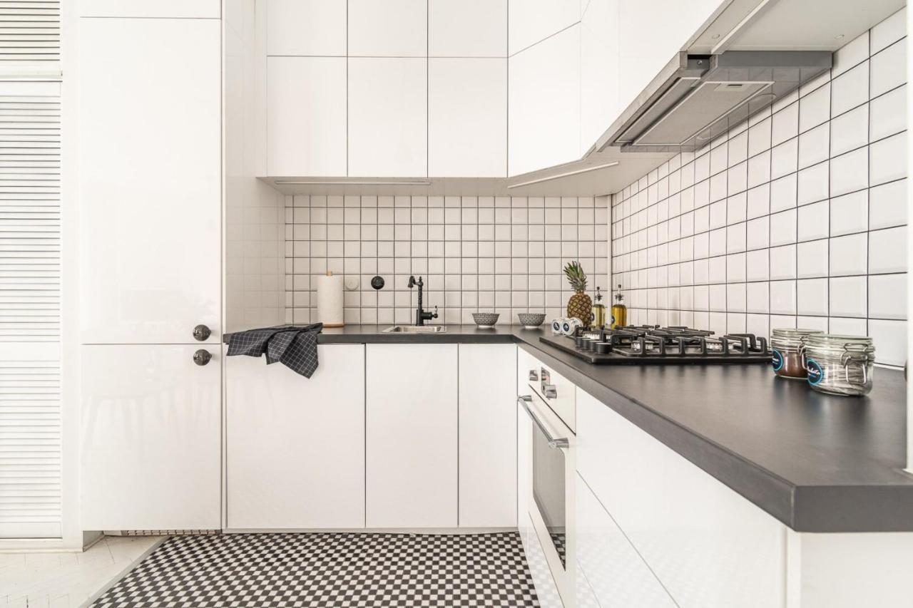 Rent Like Home - Wilcza 22A Varsó Kültér fotó