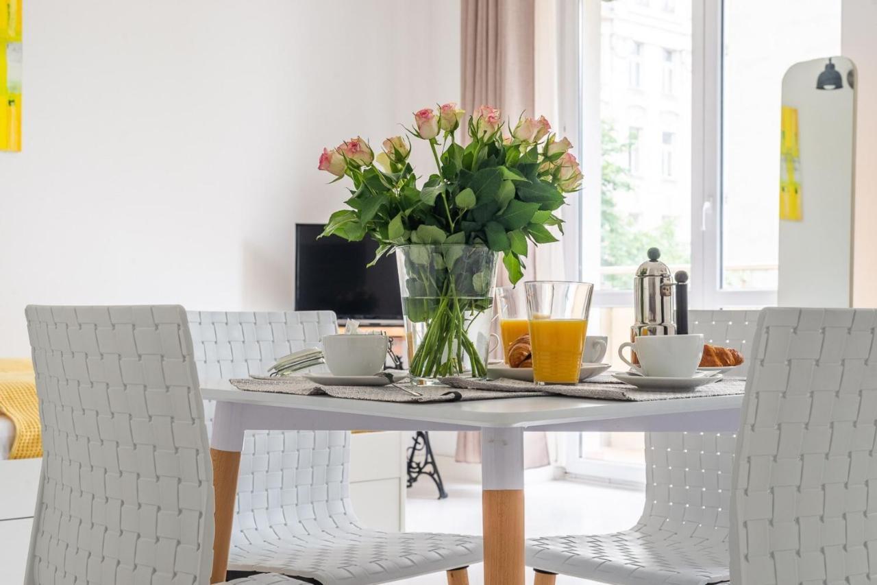 Rent Like Home - Wilcza 22A Varsó Kültér fotó