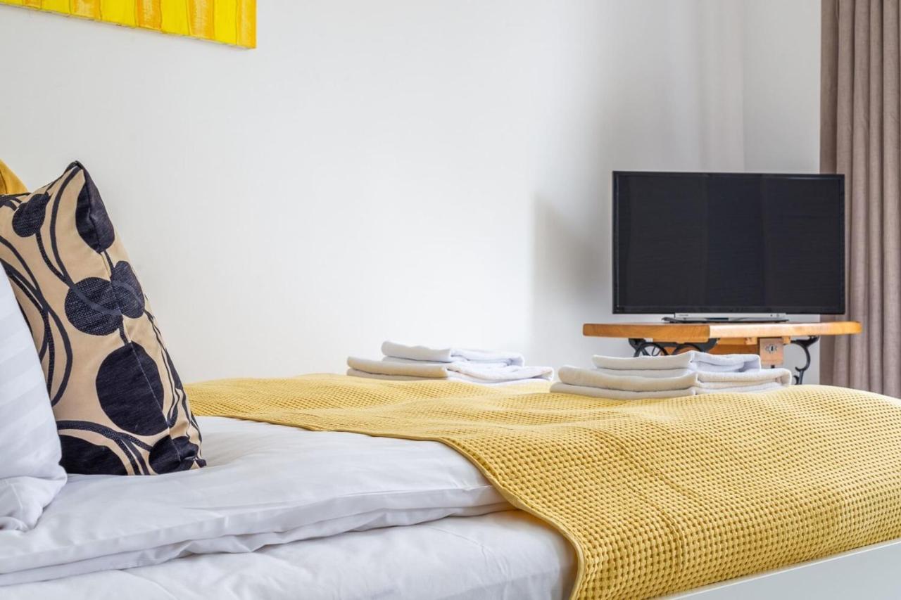 Rent Like Home - Wilcza 22A Varsó Kültér fotó